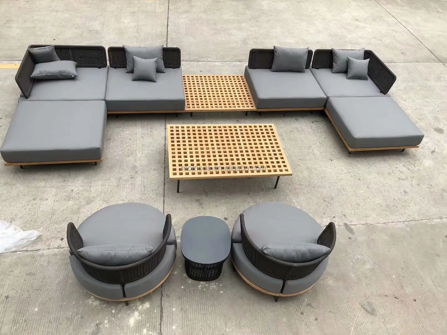 Мебель для улицы, итальянский  – обзор и цена Outdoor Furniture Italian